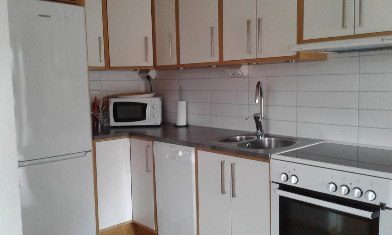 Stuga I Gamla-Koepstad Traslovslage Экстерьер фото